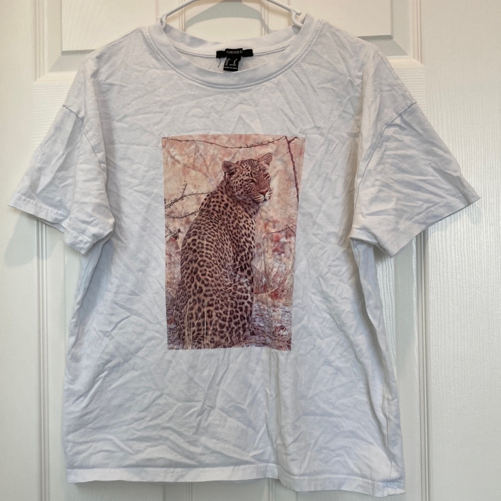 Forever 21, Medium, Cheetah T Shirt